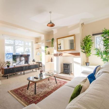 Charming Cottage Getaway In 알트링캠 외부 사진